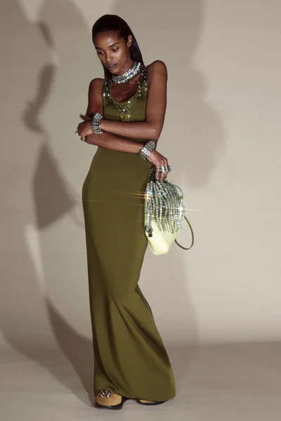 Look 25